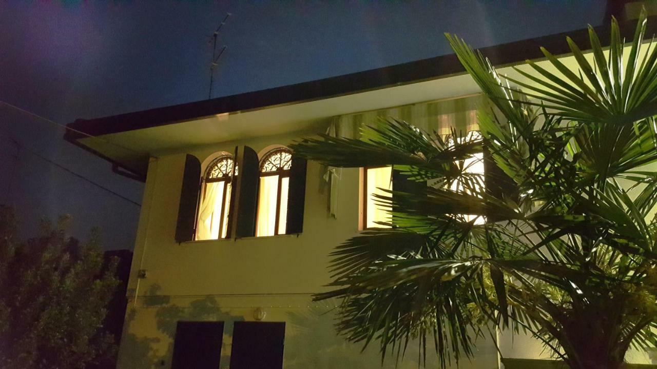 スピネーア Casa Del Vignetoヴィラ エクステリア 写真