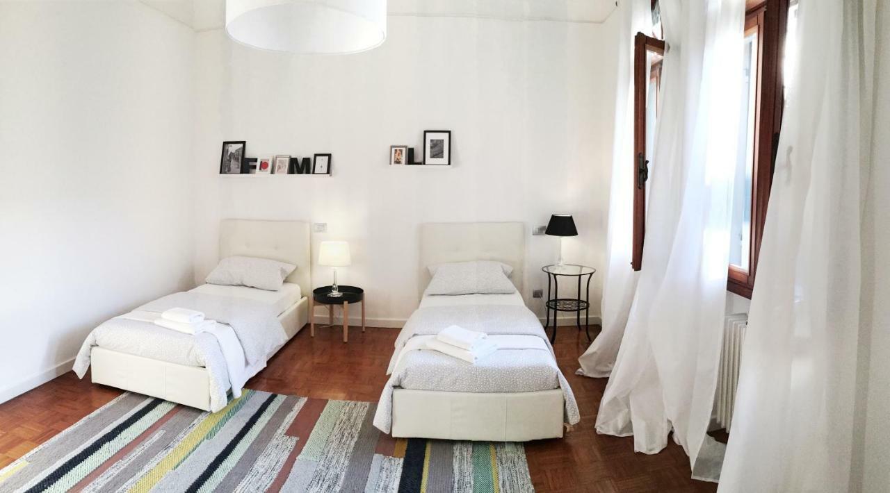 スピネーア Casa Del Vignetoヴィラ エクステリア 写真